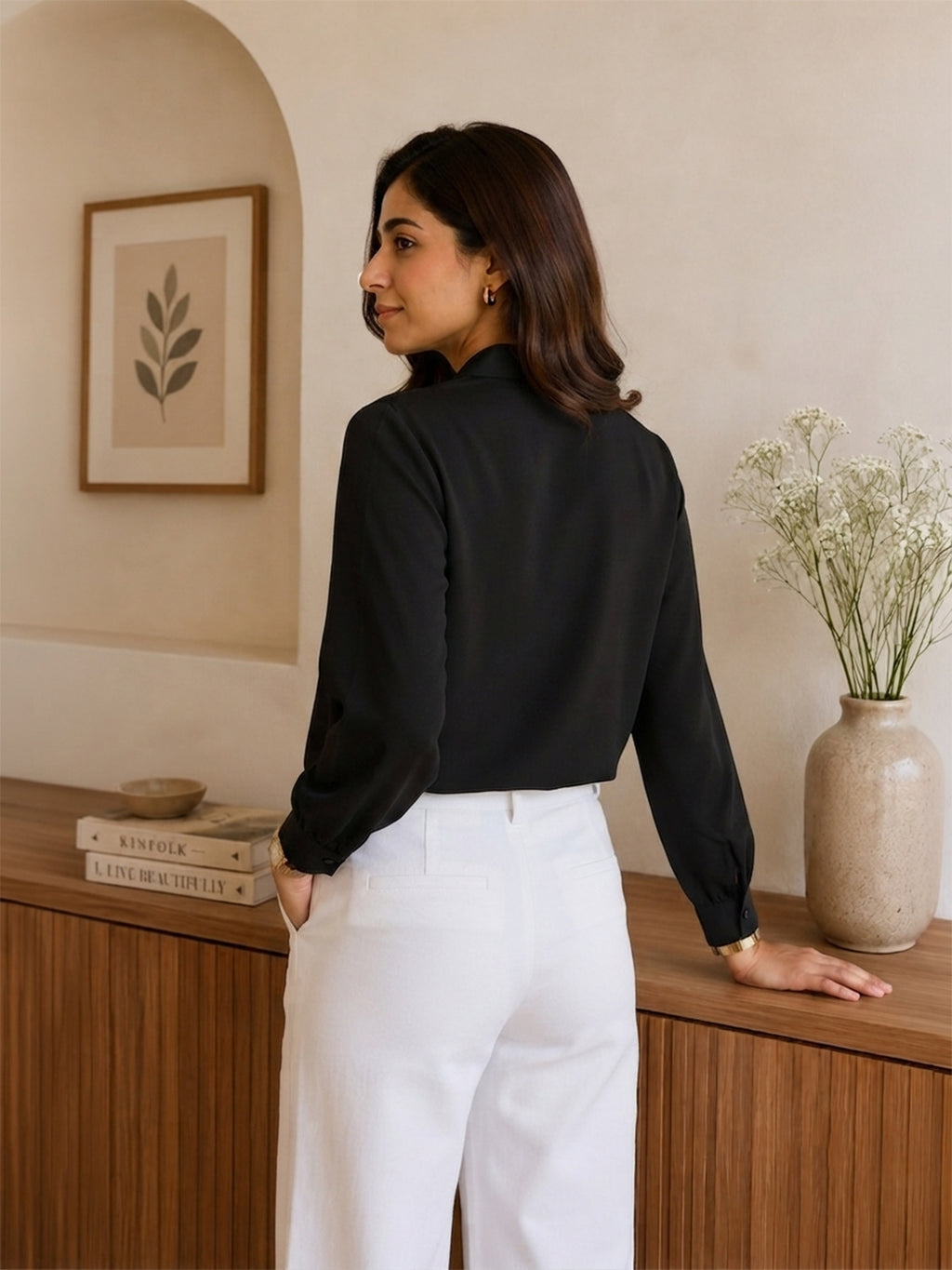 Women Solid Tie-Up Neck Crepe Top