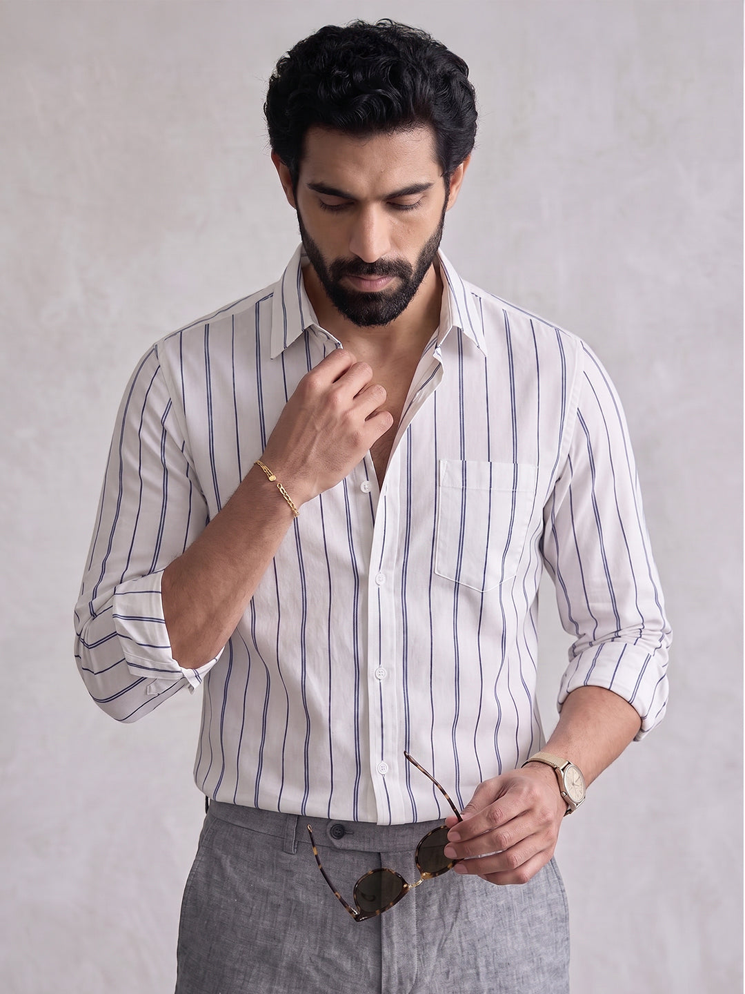 Men’s Pure Cotton White & Blue Vertical Striped Full-Sleeve Shirt