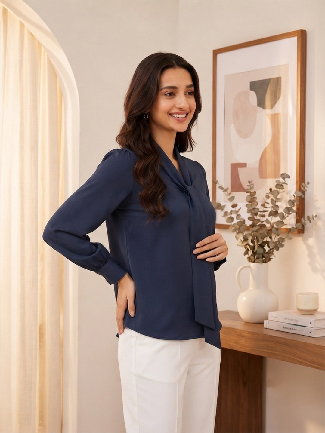 Women Solid Tie-Up Neck Crepe Top