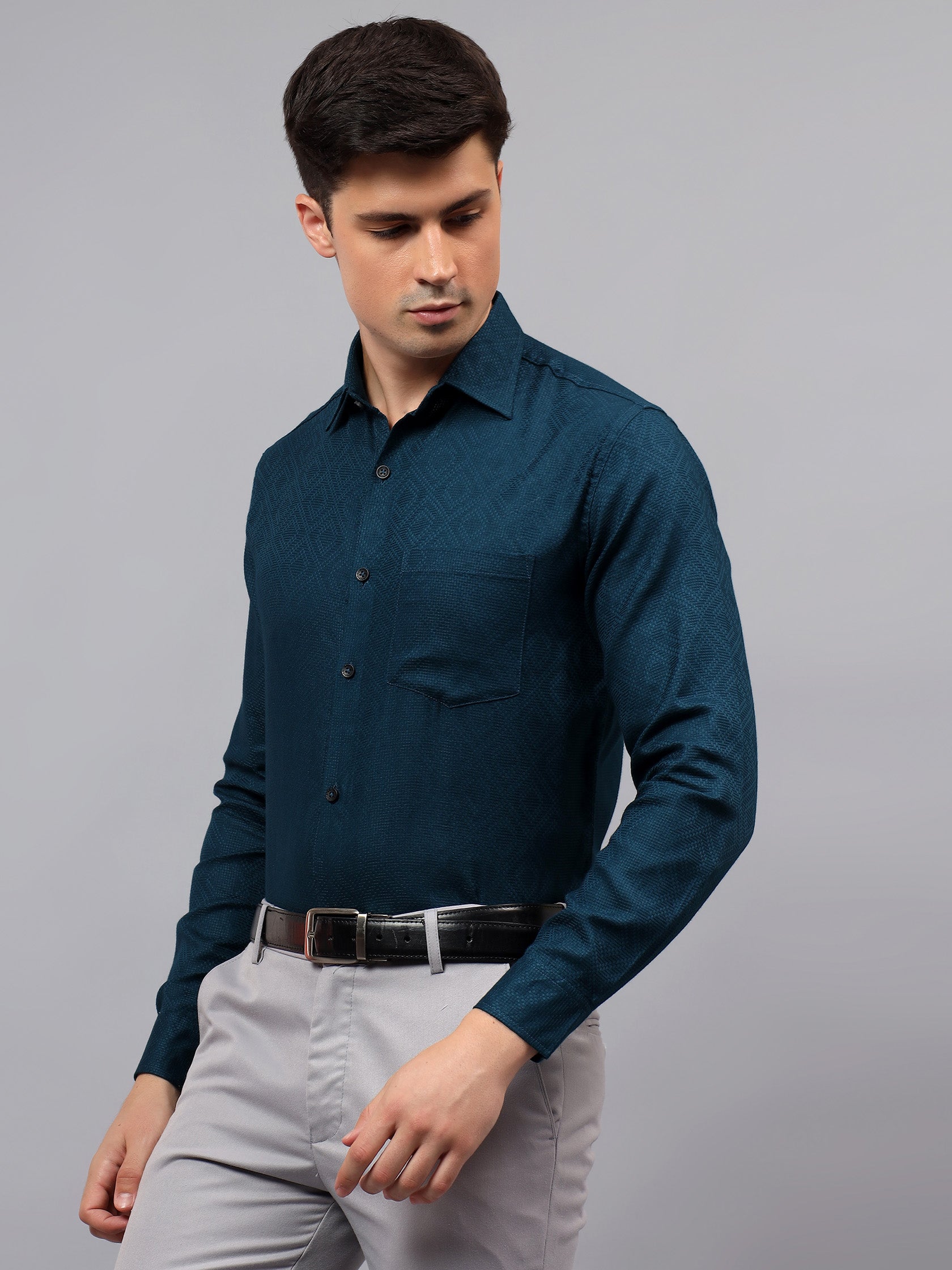 Men's Full Sleeve Spread Collar Premium Casual Shirt for Men in Black by BLUE ROBED, fit view
