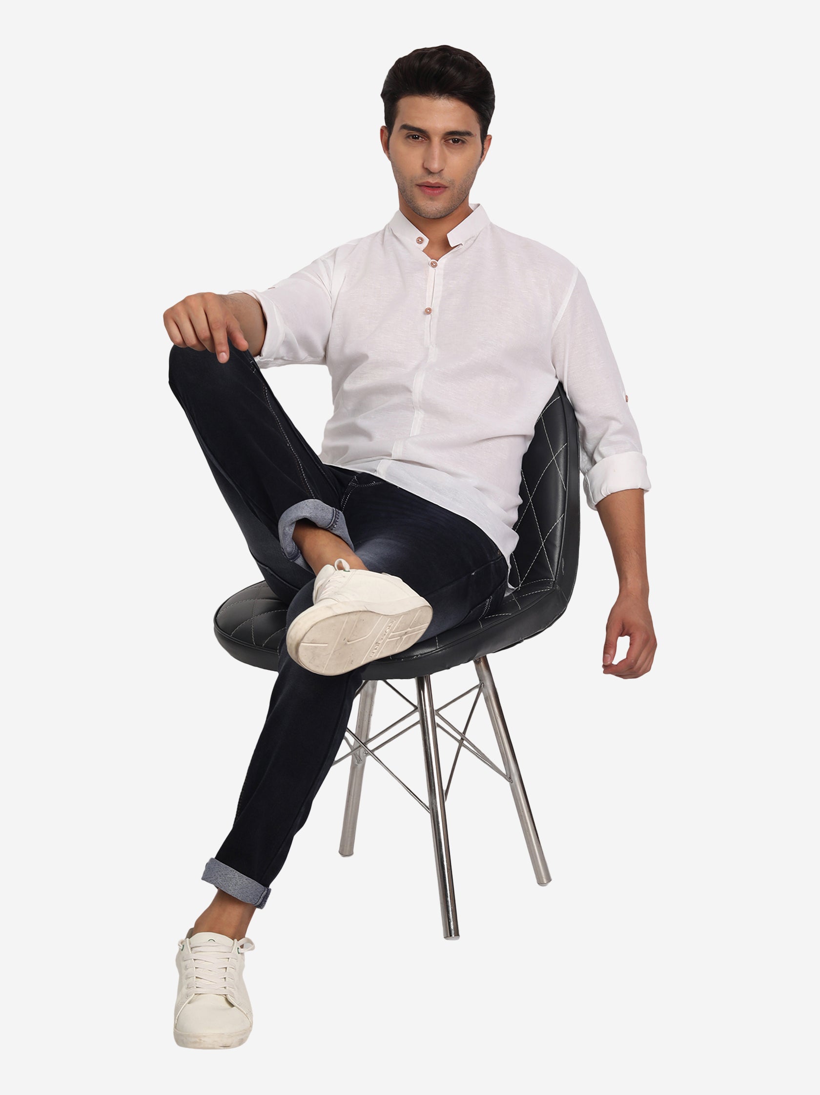 BLUE ROBED Men Double Button Slim Fit Casual Kurta in White view 14