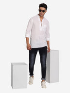 BLUE ROBED Men Single Button Slim Fit Casual Kurta in White view 7