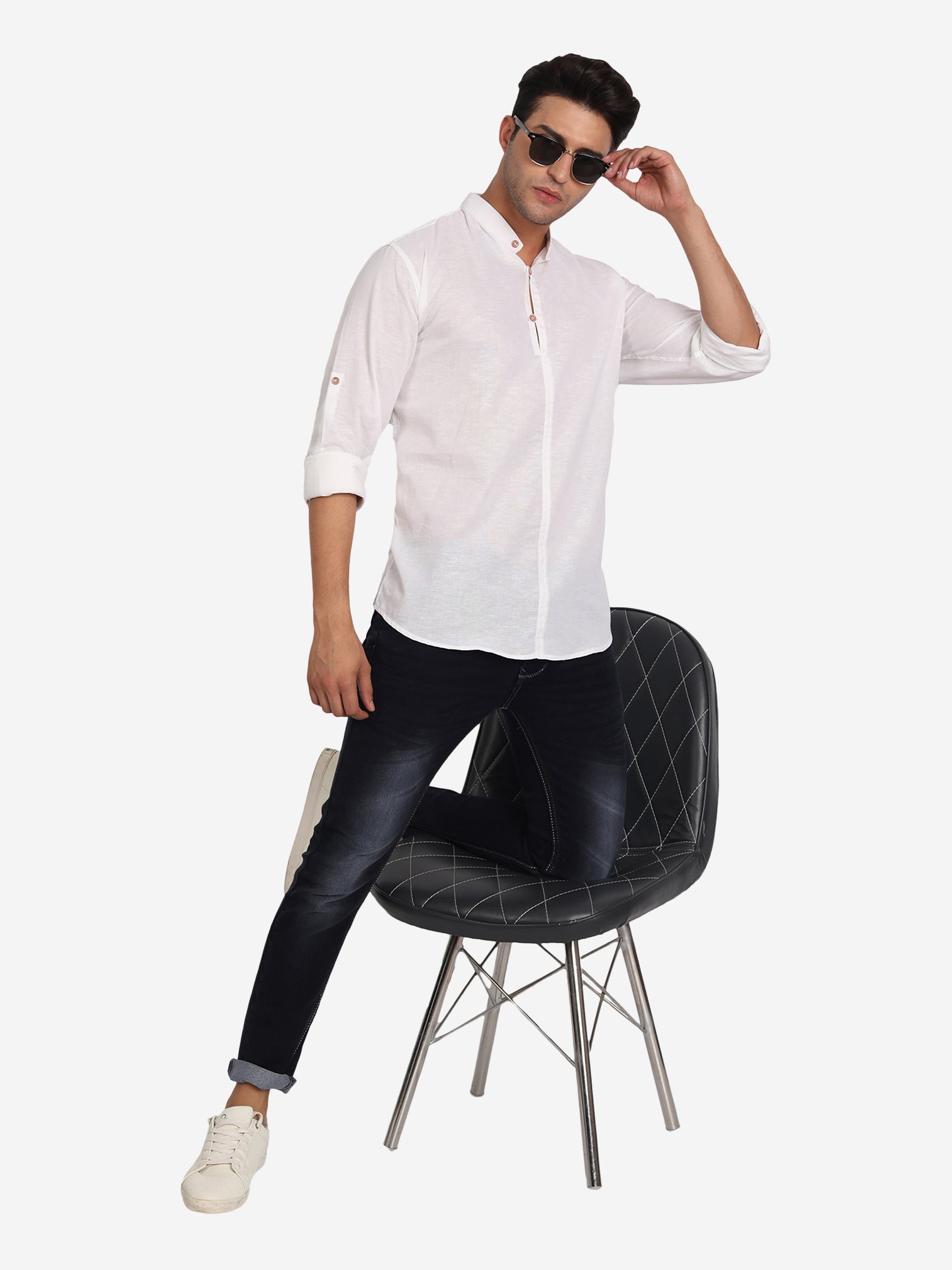 BLUE ROBED Men Double Button Slim Fit Casual Kurta in White view 15